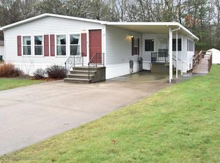 127 Little Pond Rd, South Kingstown, RI 02879