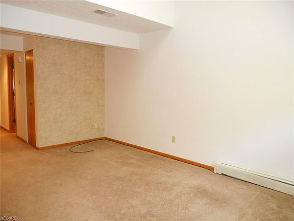 4th image of 2135 Pinebrook Trl