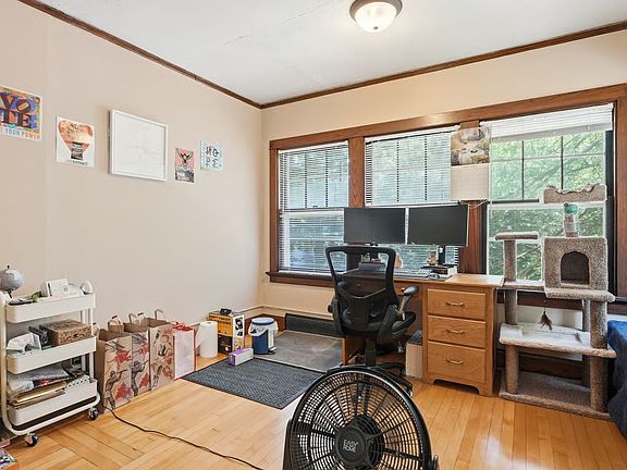 3rd image of 403 W Wilson St #5