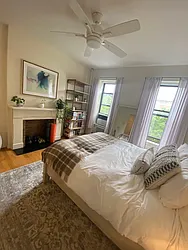 Rented by R New York