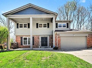 10729 Wellerwoods Dr, Montgomery, OH