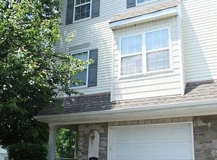429 Fort Hill Cir, Fort Washington, PA 19034