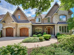 816 S Wright St, Naperville, IL 60540