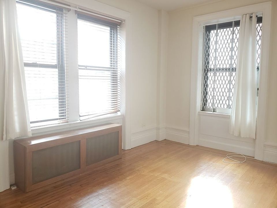 1st image of 510 W 110th St #4F4
