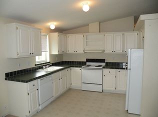 20685 NE Crestview Dr, Fairview, OR 97024