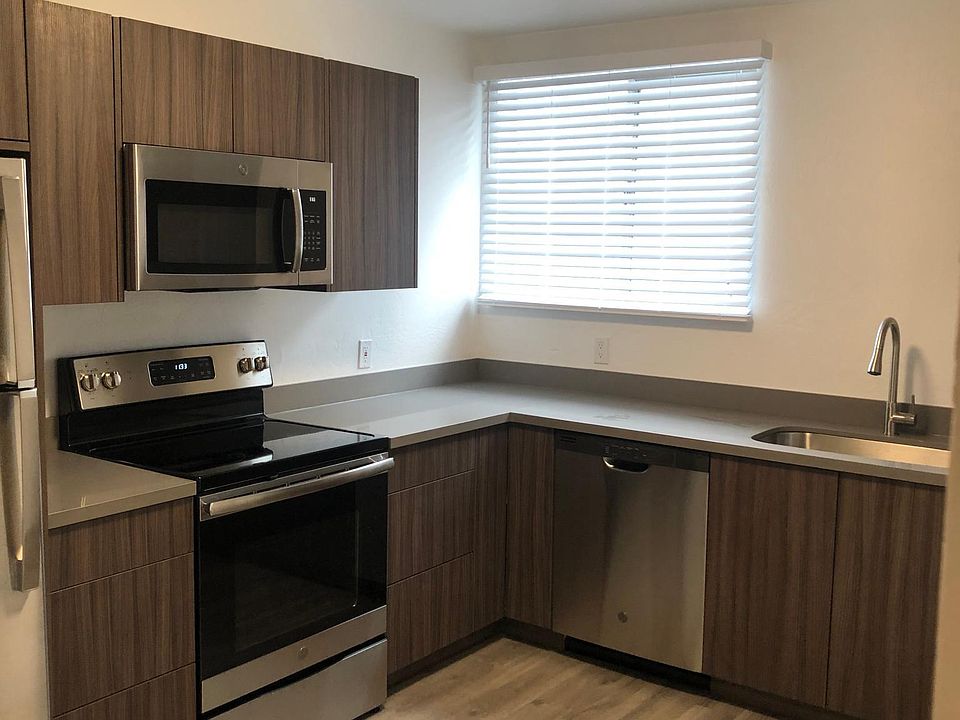 1st image of 82 Linden Ave APT 4
