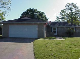 108 Stonefield Ct, Warner Robins, GA 31093