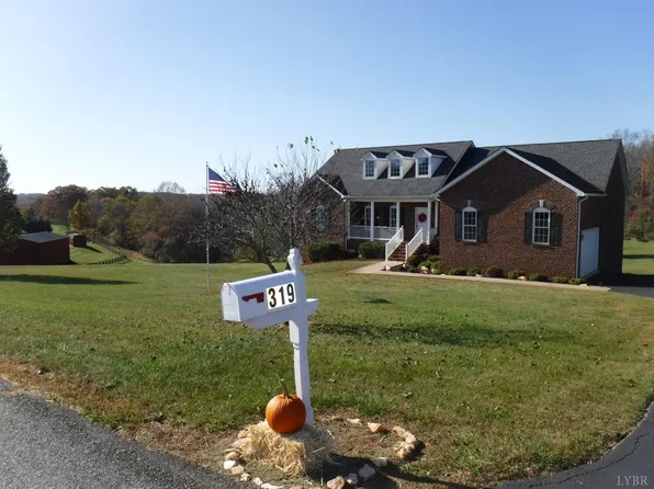 319 Longhill Rd, Goode, VA 24556