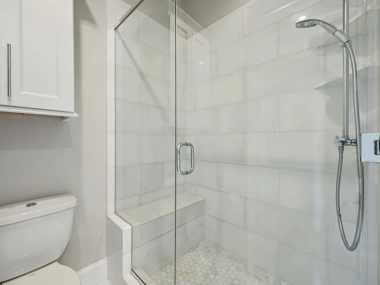 2268 Alterbrook Ln — Photo 11