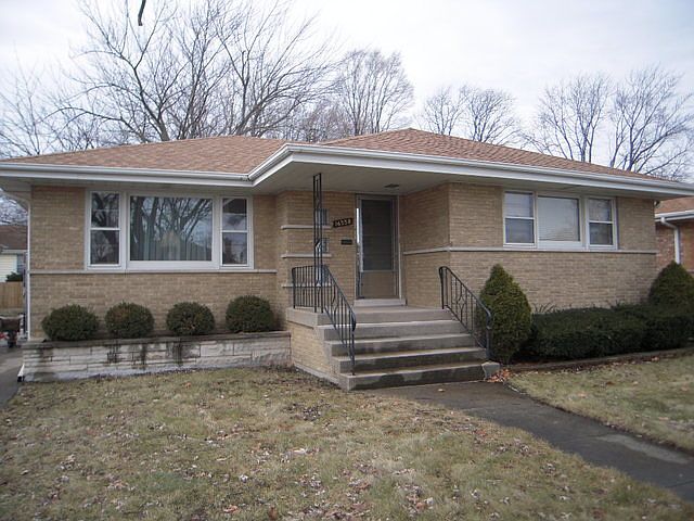 1st image of 16558 Dobson Ave