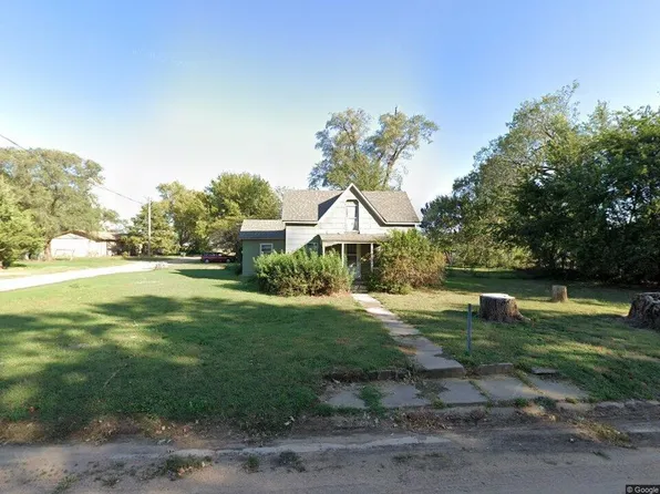 522 W 8th St, Harper, KS 67058