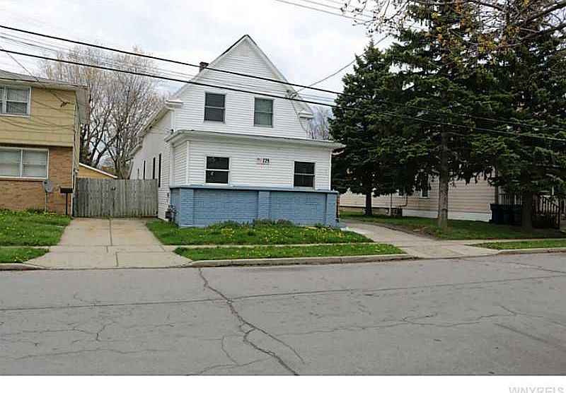 2nd image of 229 Schiller St