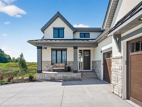 2nd image of 18445 Northome Blvd