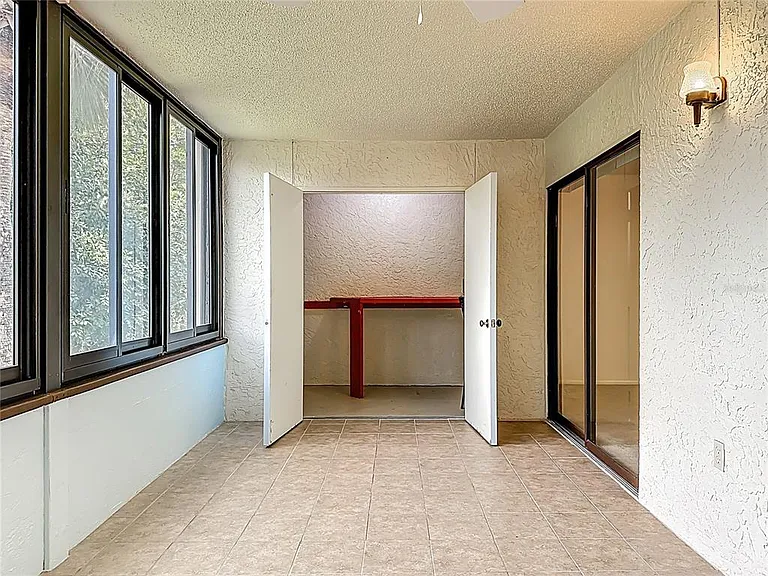 434 Palm Tree Dr #434 — Photo 31