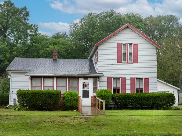 69115 Maple St, Edwardsburg, MI 49112