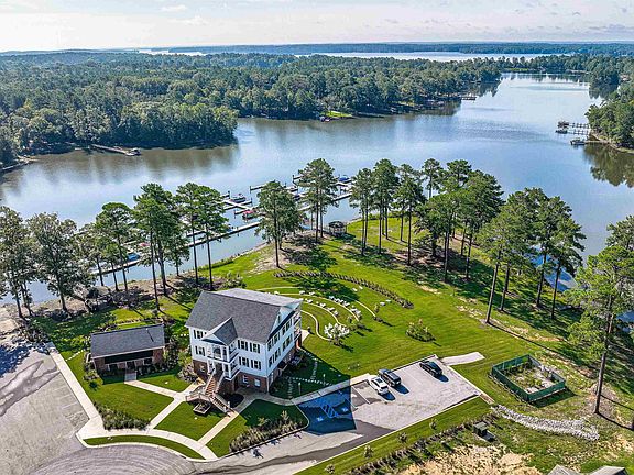 4th image of 220 Granny Hill Rd