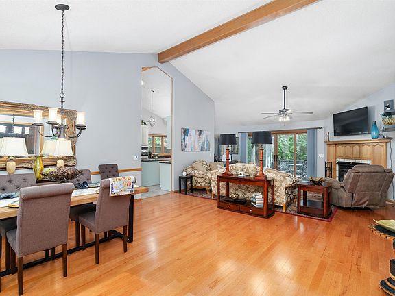 5th image of 21 Costa Del Lago Ln