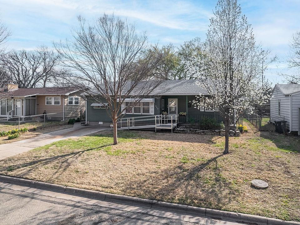 1st image of 822 Audrey Dr