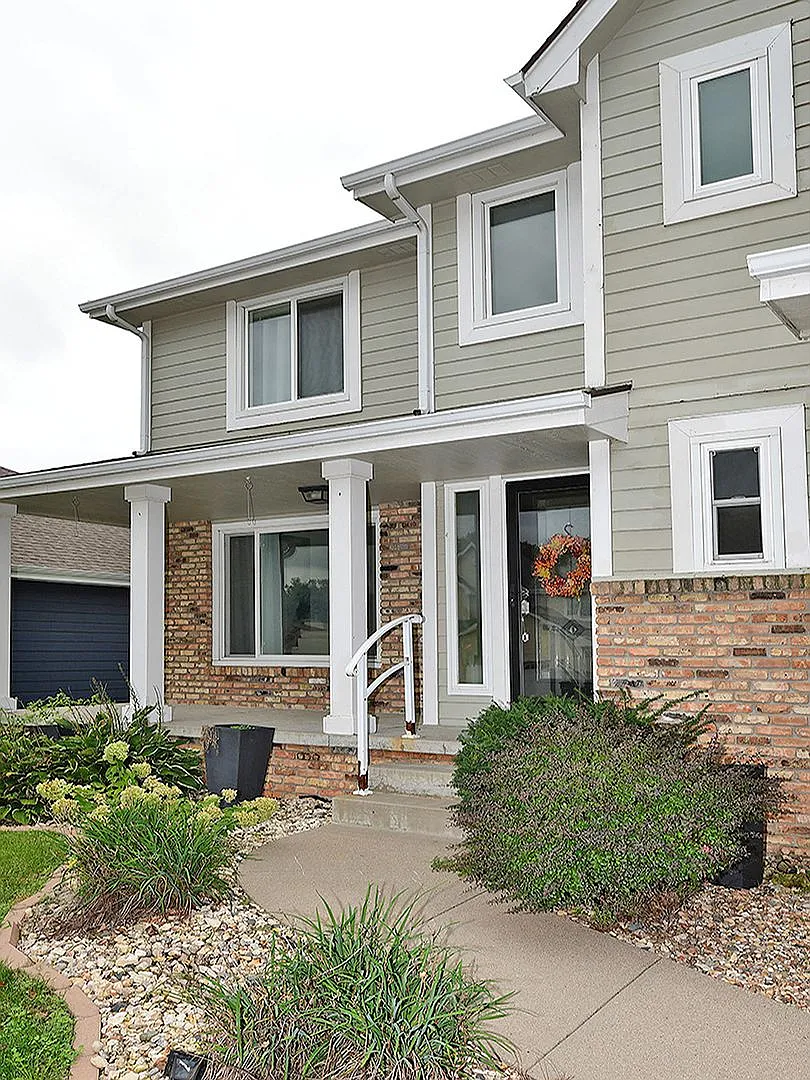 Stonegate - Furnished - 2 Story - 4bed - 4bath - 2car - Home — Photo 4