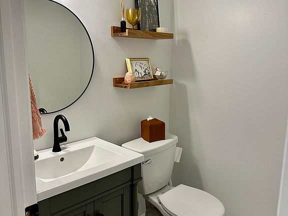 4th image of 2443 N Kedzie Blvd APT 1