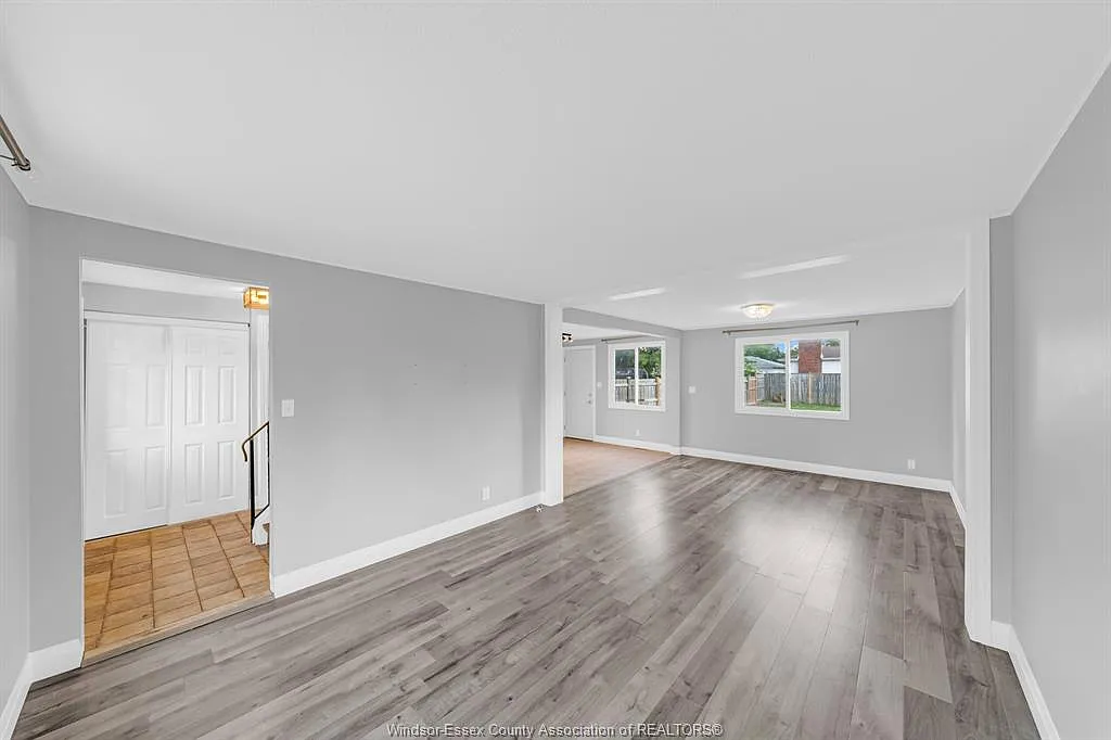3 bed, 1.5 bath, $2,225 — Photo 3