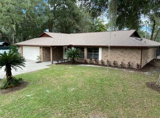 1023 W Harbor Dr, Deltona, FL 32725