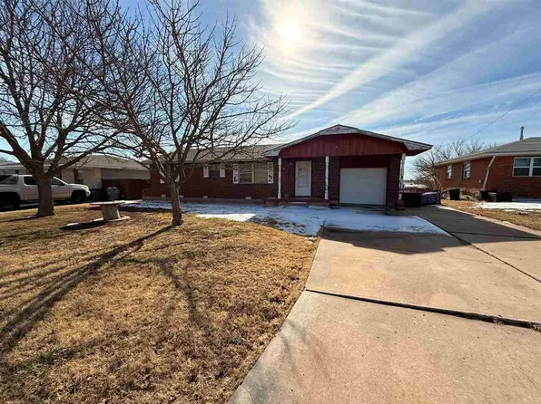 72 SW 45th St, Lawton, OK 73505