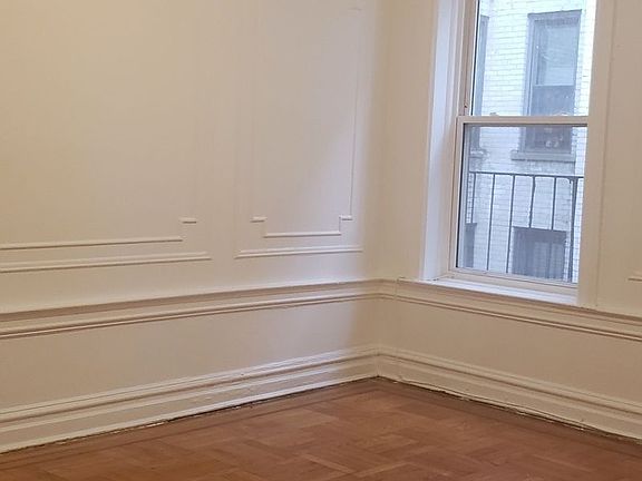 5th image of 2315 Cropsey Ave APT B8