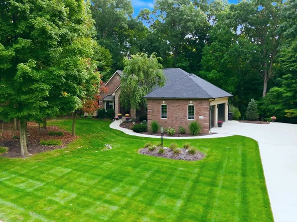 6327 Chase Creek Run, Fort Wayne, IN 46804