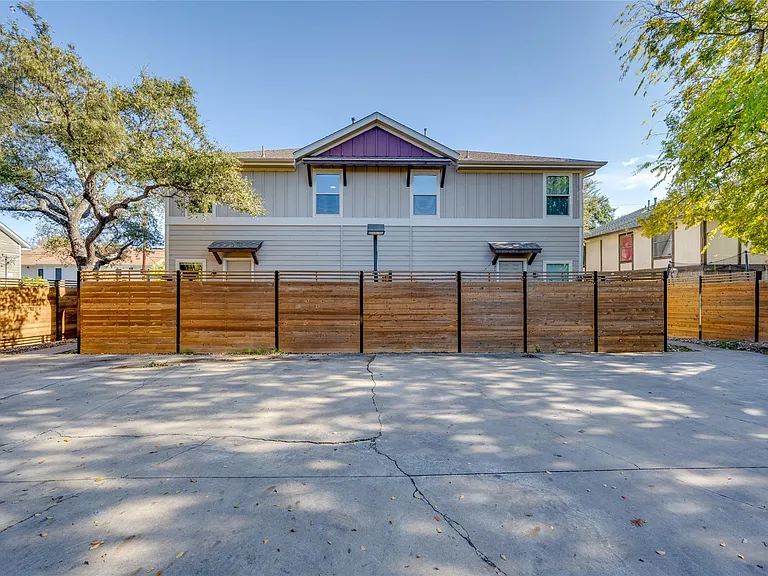 5701 Cougar Dr #D — Photo 22