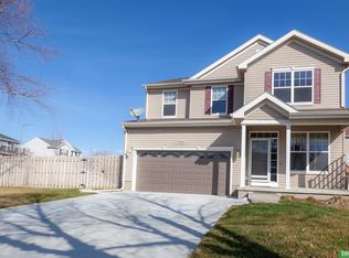 2604 Hummingbird Cir, Bellevue, NE 68123