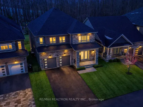 27 Franklin Trl, Barrie, ON L9J 0J1