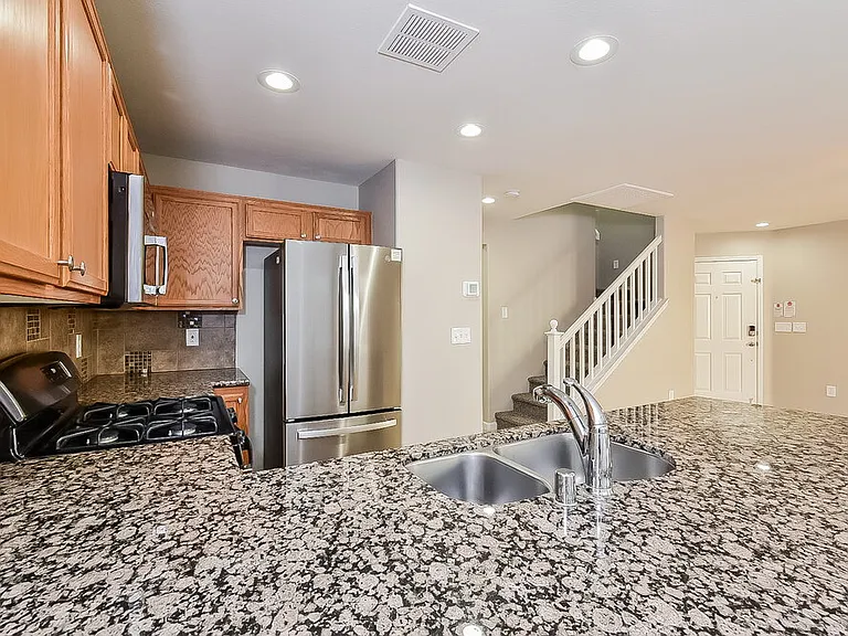 10348 Faustine Ave — Photo 7