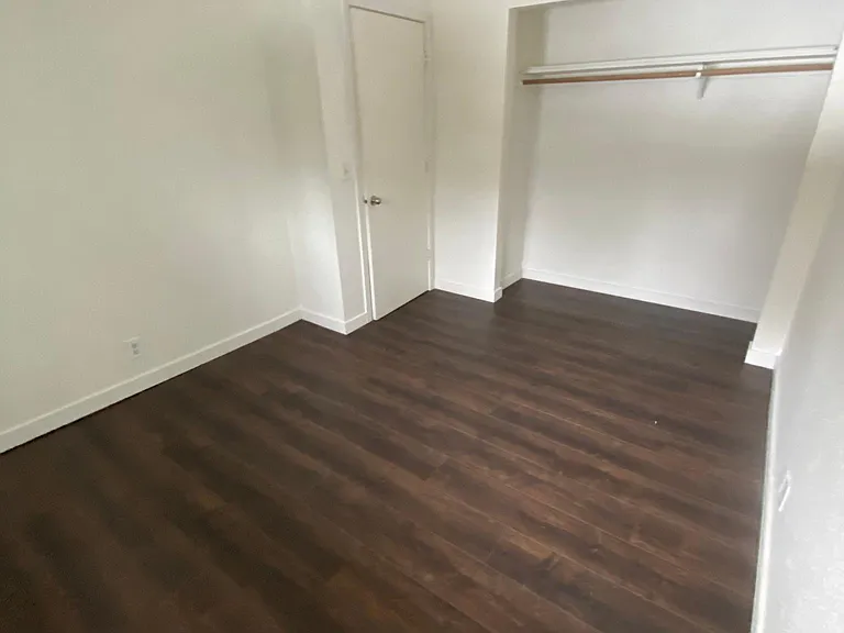 2414 Kauffman Ave #2414 — Photo 2