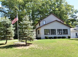119 Laurel Ln, Houghton Lake, MI 48629