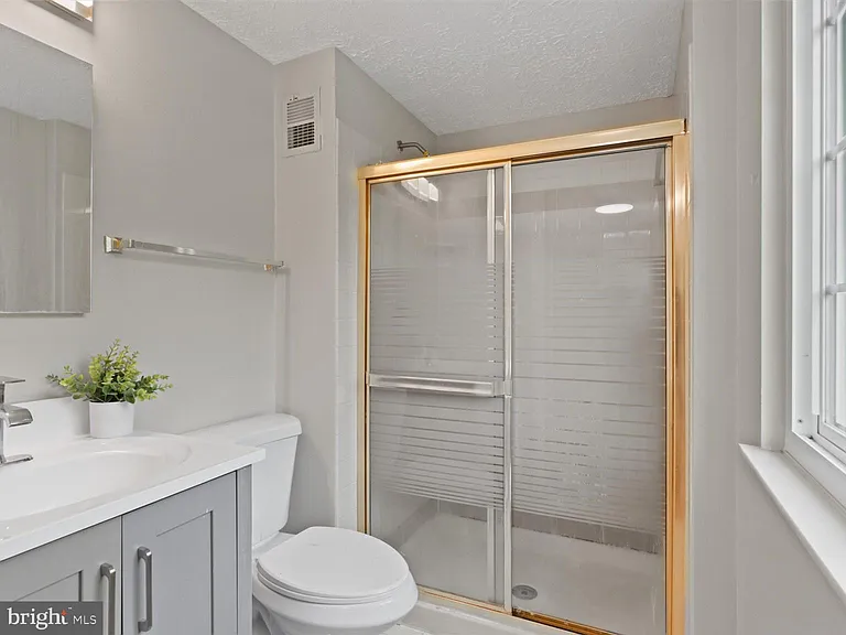 8463 Monarch Ct — Photo 34
