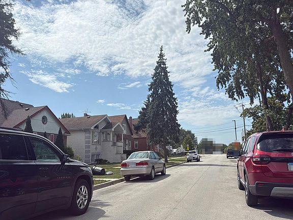 5th image of 7518 W 57th Pl
