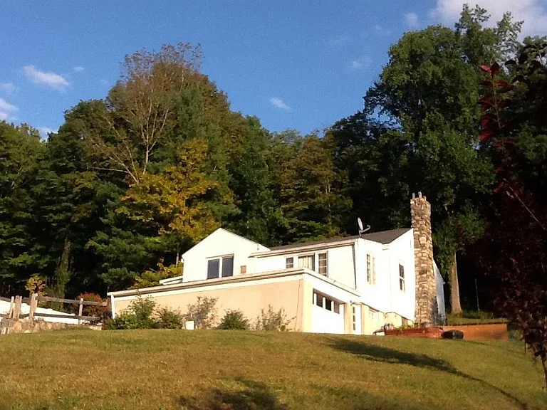 8 Nashua Rd — Photo 3