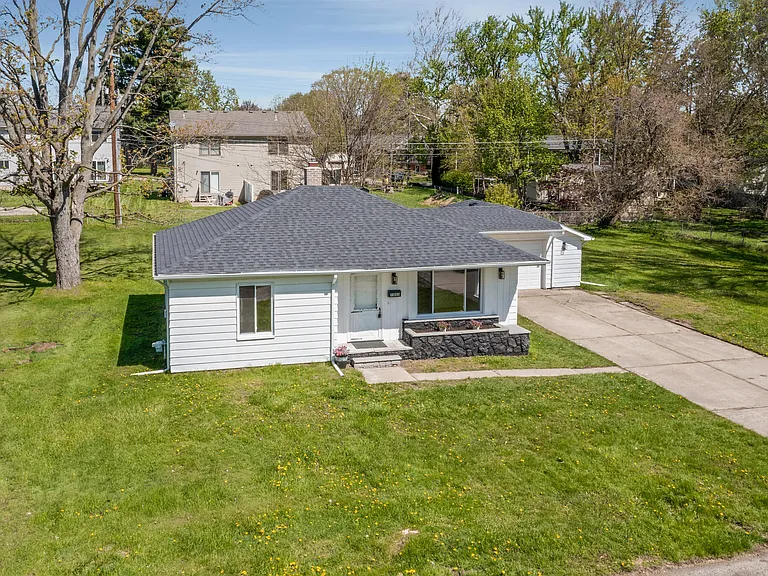 7553 Nichols St — Photo 1