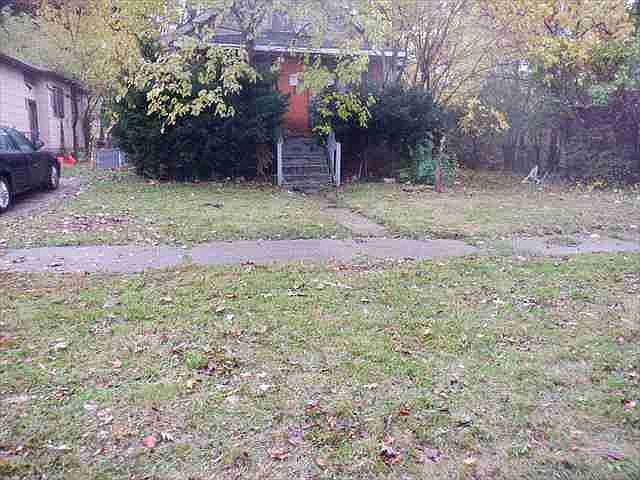 15814 West Parkway
