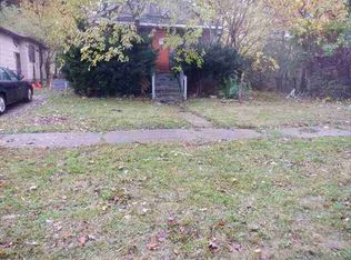 15814 W Parkway St, Detroit, MI 48223