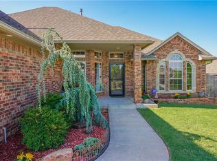 300 E Atlanta Ter, Mustang, OK 73064