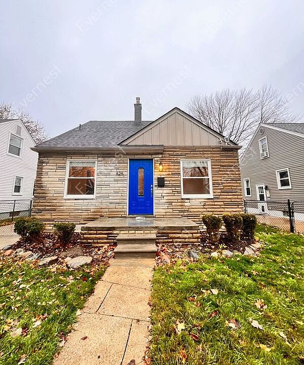1st image of 825 N Kenwood Ave