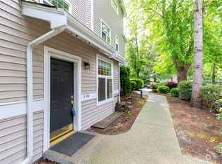 2010 132nd Ave SE APT 105, Bellevue, WA 98005