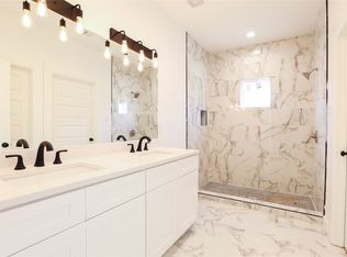 2802 Silkwood St, Dallas, TX 75215