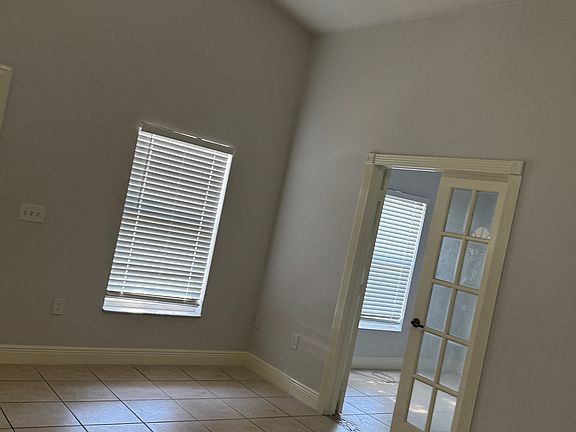 5th image of 12914 Worchester Ave