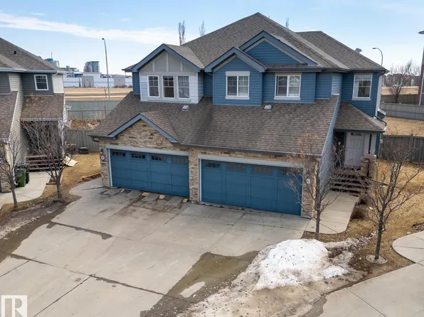 3617 Whitelaw Bay NW, Edmonton, AB T6W 0P9