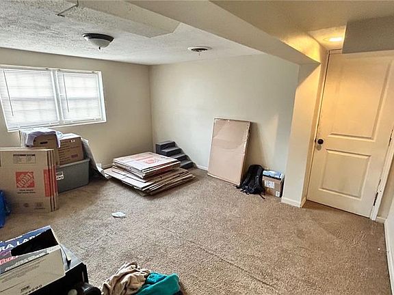 5th image of 10114 Beacon Ave