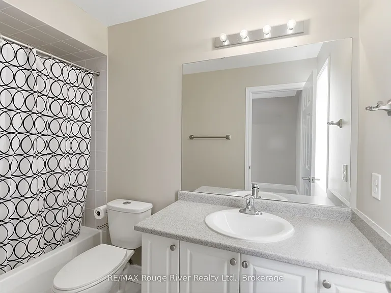 138 Kersey Cres — Photo 40