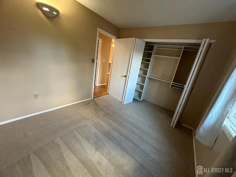 1006 Aspen Dr — Photo 9
